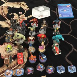 Infinity 2.0 Game Infinity Pad and 24 Figures