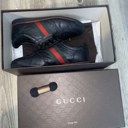 Gucci Shoes 