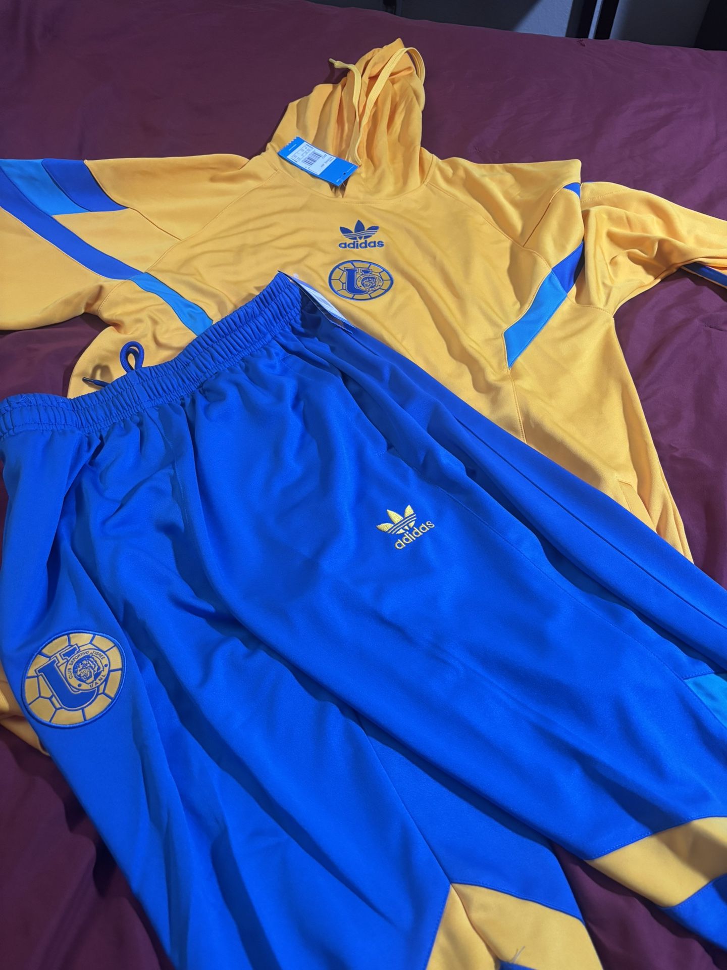 Tigre’s Sweat Pant Set