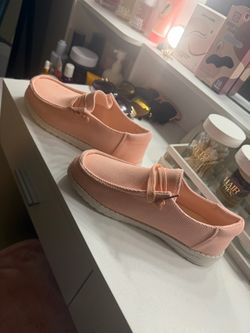 Women’s shoes