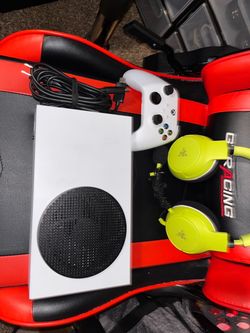 Xbox Series S Console with Controller and Razer Headset