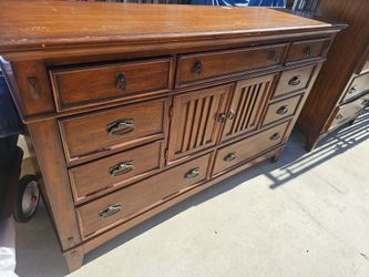 Bedroom set