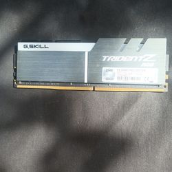 RAM STICK TRIDENT Z RGB