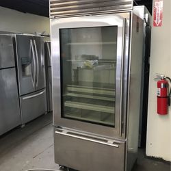Sub Zero 36” Wide Built In Bottom Freezer Refrigerator Stainless Steel 