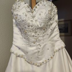 Strapless Corset CathedralttaiWedding With Veil And 
