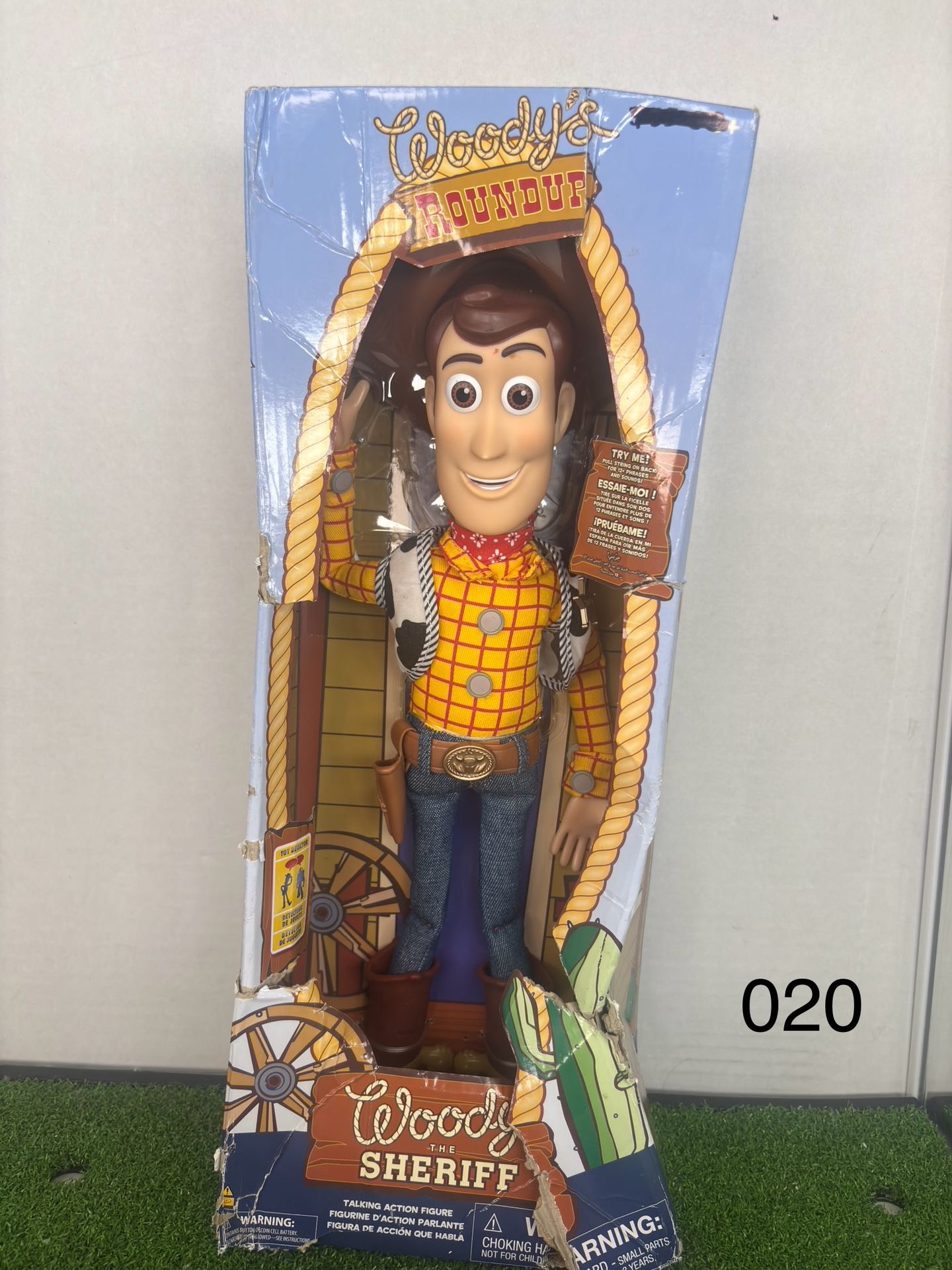 Disney Toy Story 15" Woody Interactive Talking Action Figure Damaged Box