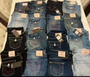 Women 28,29,30,31,32 True Religion jeans
