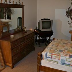 Sauder Furniture Bedroom Set