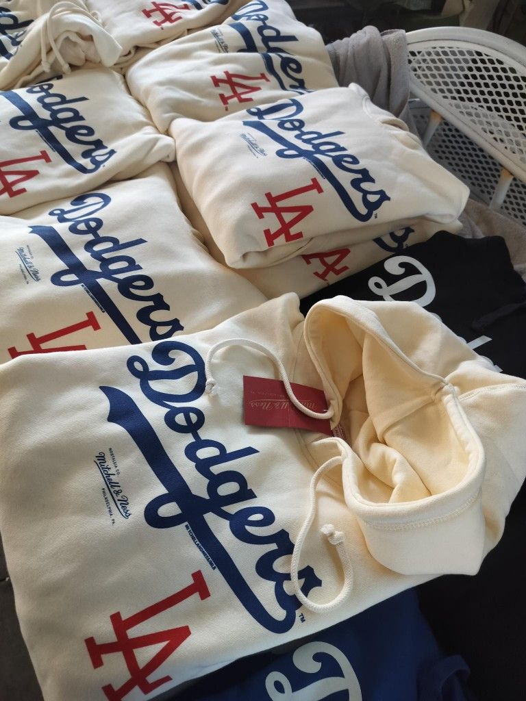LOS ANGELES DODGERS - HOODIES AND JACKETS AVAILABLE - AUTHENTIC - PRO STANDARD - MITCHELL & NESS