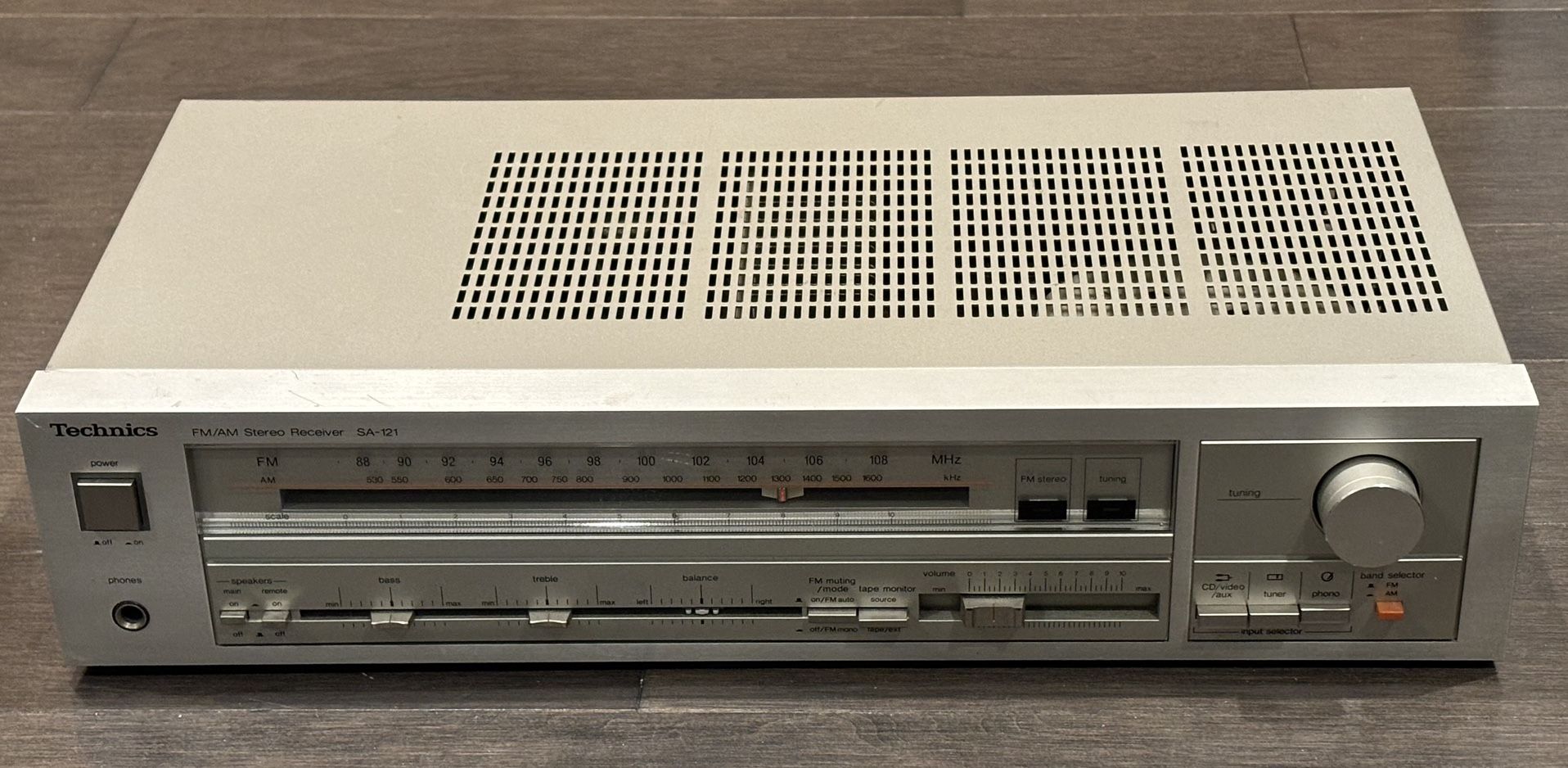 TECHNICS SILVER RECEIVER SA-121