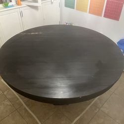 Restoration hardware table 72”