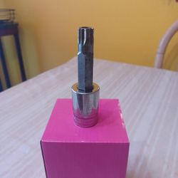 SNAP-ON   1/2 INCH DRIVE 16MM  STANDARD TRIPLE  SQUARE  BIT  SOCKET