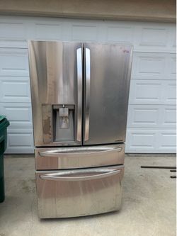 LG Refrigerator for parts