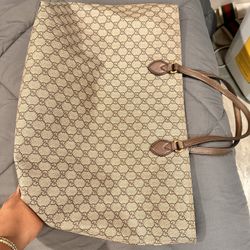 Gucci  Purse With Zipper 