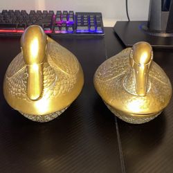 Brass Duck Figurine Set – Vintage Decor with Natural Patina