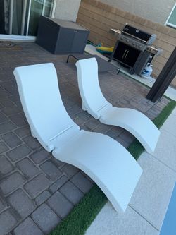 White Resin Wicker Pool Lounge Chairs Set of 2