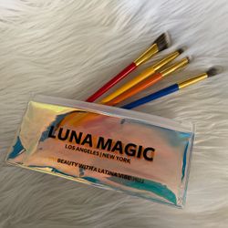 Luna Magic Makeup Brushes