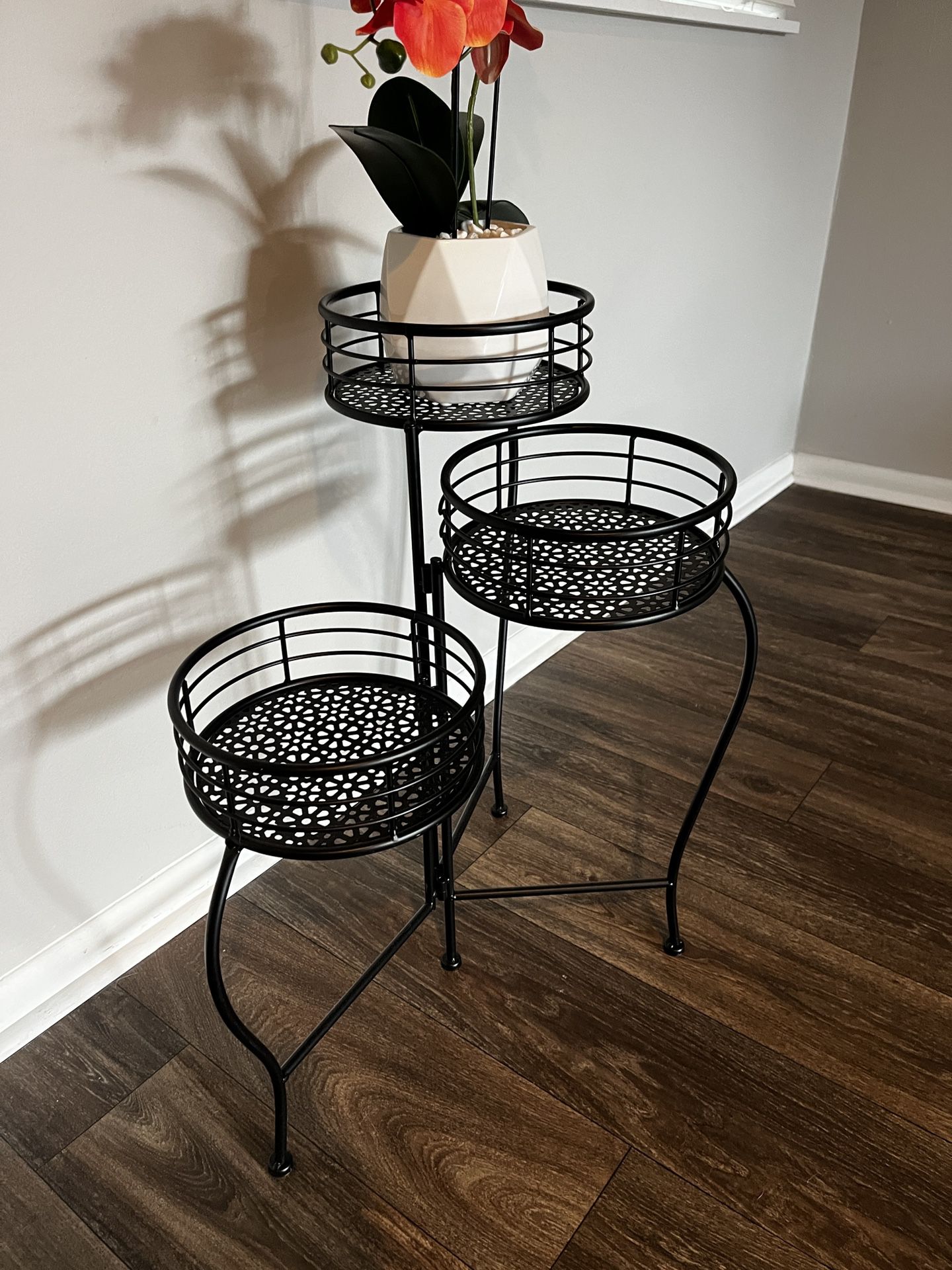 3 Tier Plant Stand, Pots, Metal Decorative Gardening Stand 