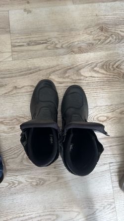 Motorcycle boots