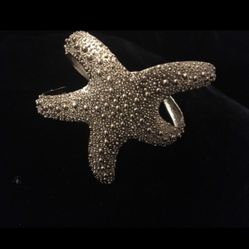 Gold Starfish Bracelet 