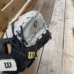 Wilson Baseball Glove