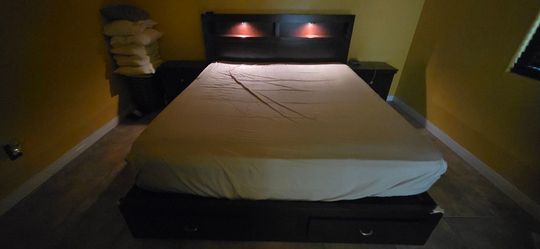Cama King size