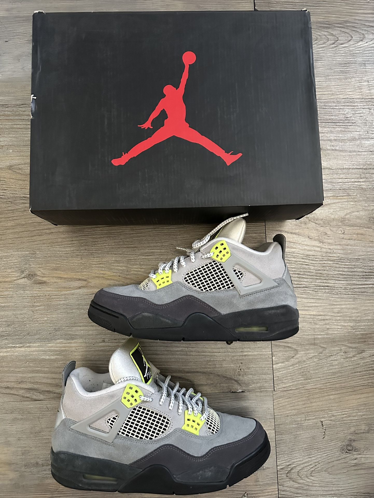 Jordan 4s 