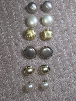 Vintage costume clip earrings