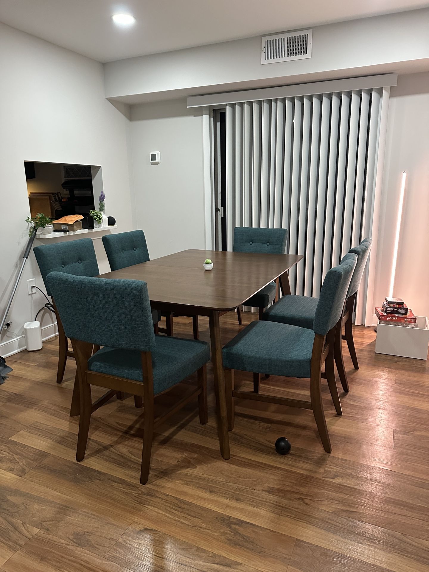 Wooden Dining Table 6 Chairs - Like New