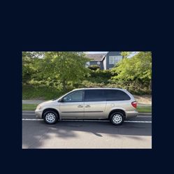 2001 Chrysler Town & Country