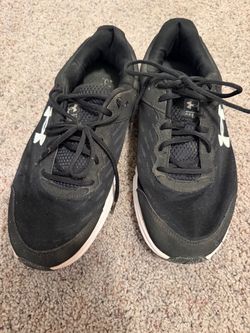 Under Armour Charged Assert Running Shoes