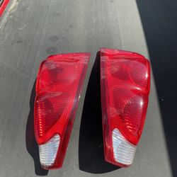04 avalanche stock tail lights