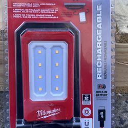 Plastic Never OPEN “] Milwaukee ROVER Compact Folding Flood Light