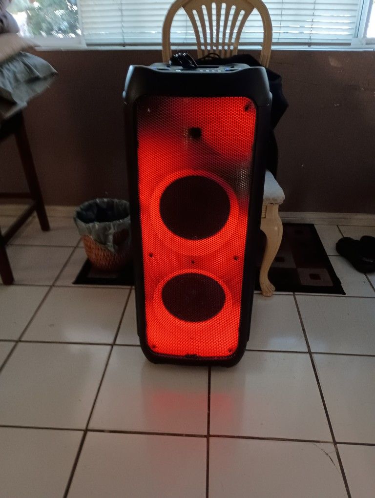 Professional Portable. Speaker