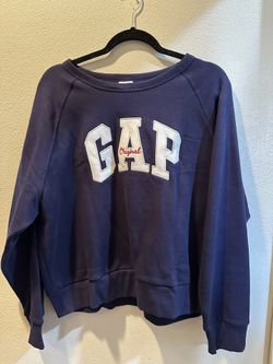GAP women Crew Neck 