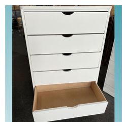 5 drawers dresser / Five drawers dresser