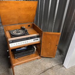 Montgomery Ward Airline solid state stereo console