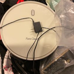 Pure clean robot vacuum & AC Charger
