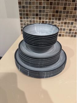 24-Piece Gray Melamine Dinnerware Set – Dishwasher Safe
