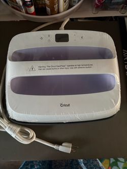 BRAND NEW Cricut Easy Press 2