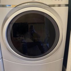 GE Gas Dryer With Steam