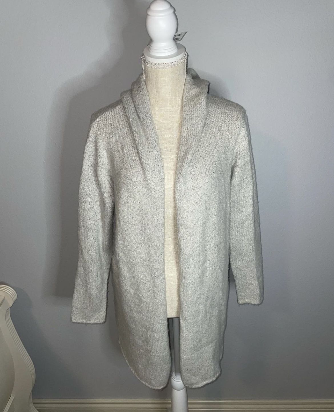 Women’s Brand New Cardigan with pockets and hood