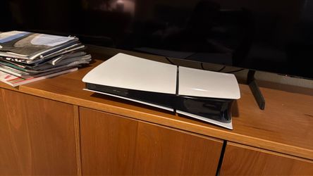 Play Station 5 (PS5)