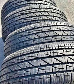 225/65/17 Firestone 🌟🌟 Vendo un set de llantas con 80% de vida las 4 🌟🌟🤩