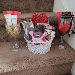 V-Day Spa Gift Basket And Wine Glasses