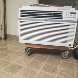 LG AC 10,000 Btu's