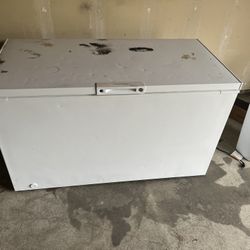 Frigid Air Deep Freezer 