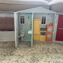Barbie Vintage Totally Real Fold Up House 