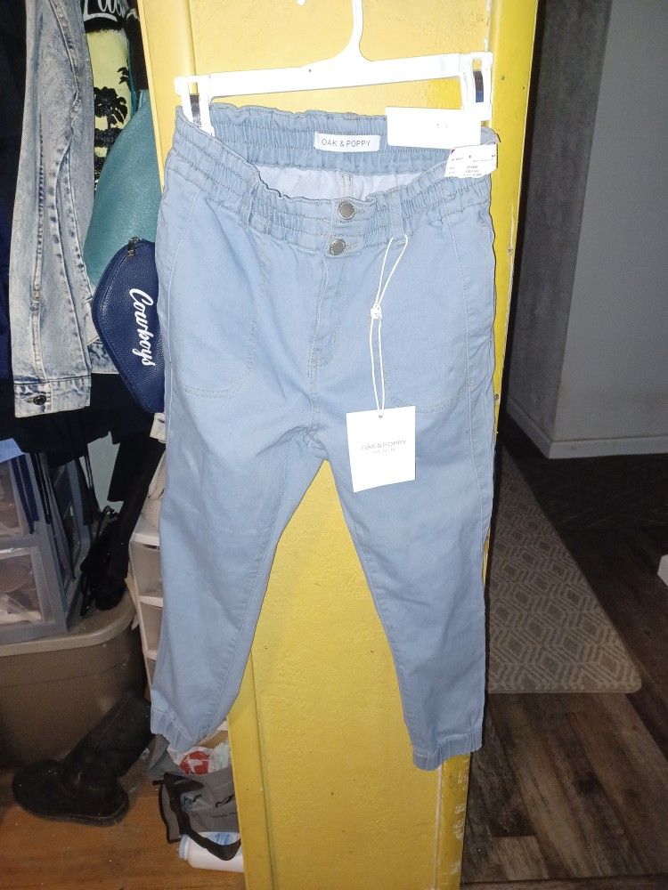 New Size 8 High Rise Jogger