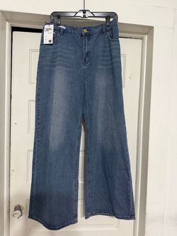 Wide Leg Medium Wash Jeans Size L